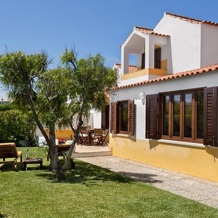 Joivy 3-Br Cottage With Terrace And Garden In Colares Sintra Exterior photo